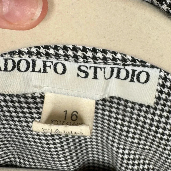 Adolfo Studio Vintage houndstooth cropped button down jacket - Picture 7 of 16